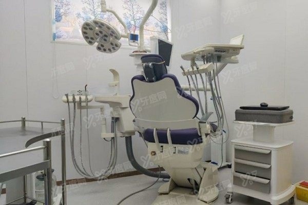 上海冠汛口腔医院的医生团队 上海冠汛口腔医院的医生团队