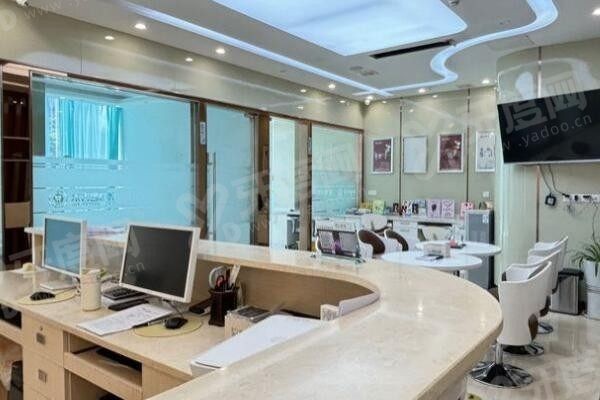 三亚舒诺口腔和拜博口腔哪个好.jpg 三亚舒诺口腔和拜博口腔哪个好.jpg